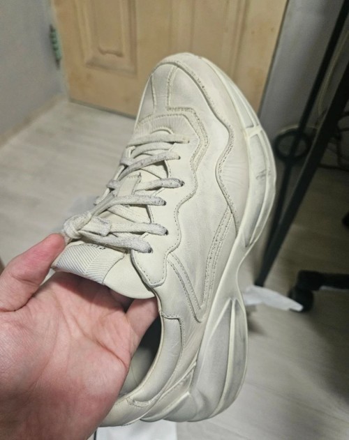 구찌라이톤 더티